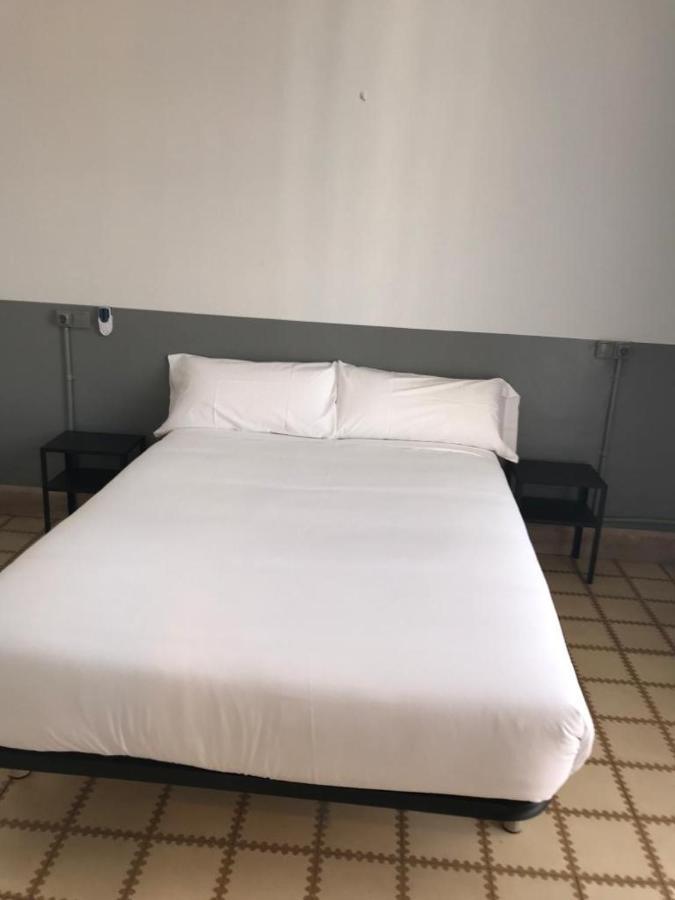 Hotel Monegal Barcelona Ngoại thất bức ảnh