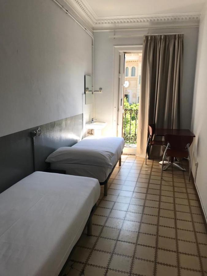 Hotel Monegal Barcelona Ngoại thất bức ảnh