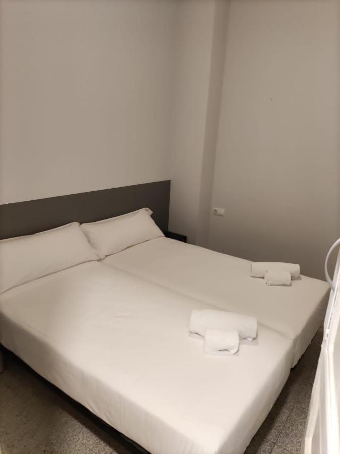 Hotel Monegal Barcelona Ngoại thất bức ảnh