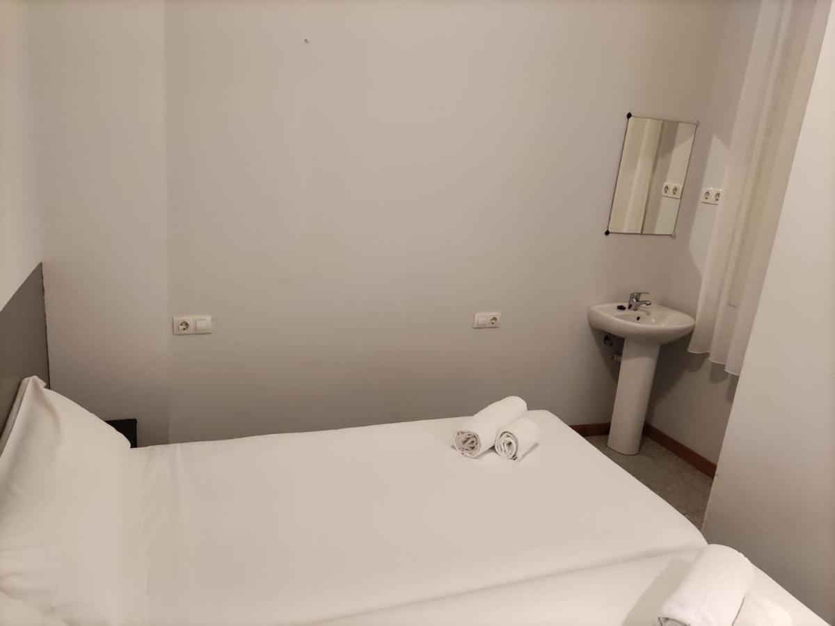Hotel Monegal Barcelona Ngoại thất bức ảnh