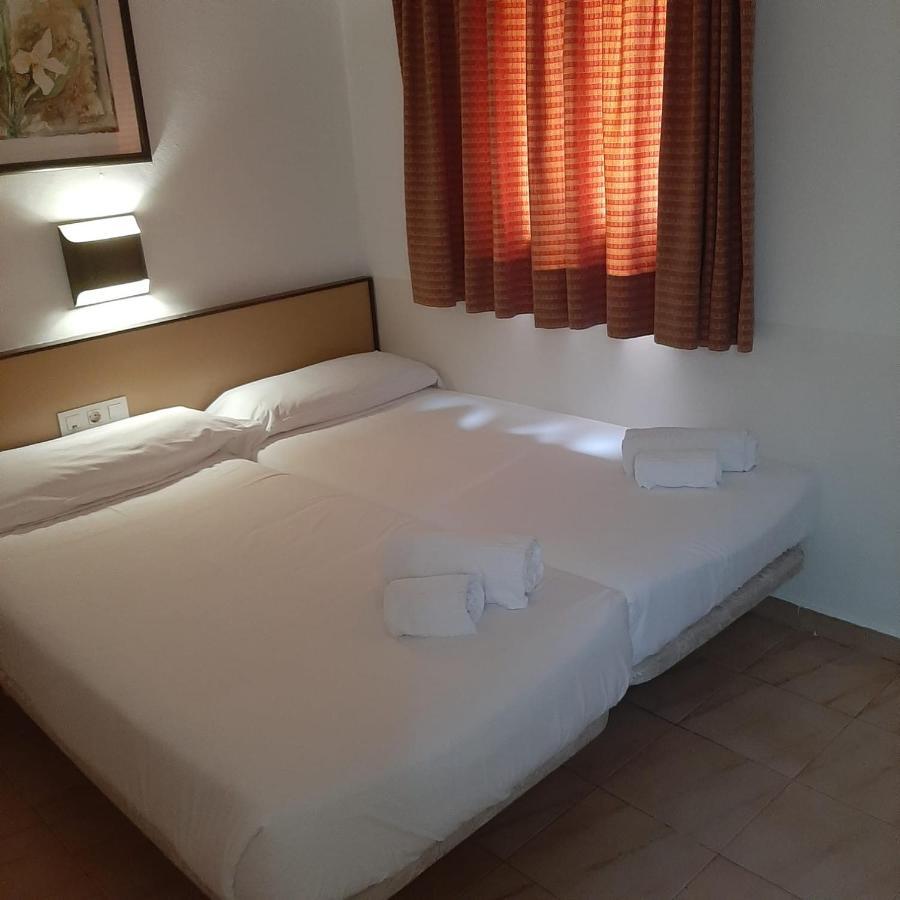 Hotel Monegal Barcelona Ngoại thất bức ảnh